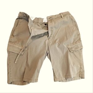 NWT..Civil Society Mesa Khaki Cargo Shorts...Size 34